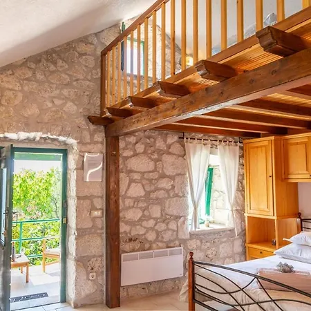 Holiday home Stone House Nikolina With Heated Pool